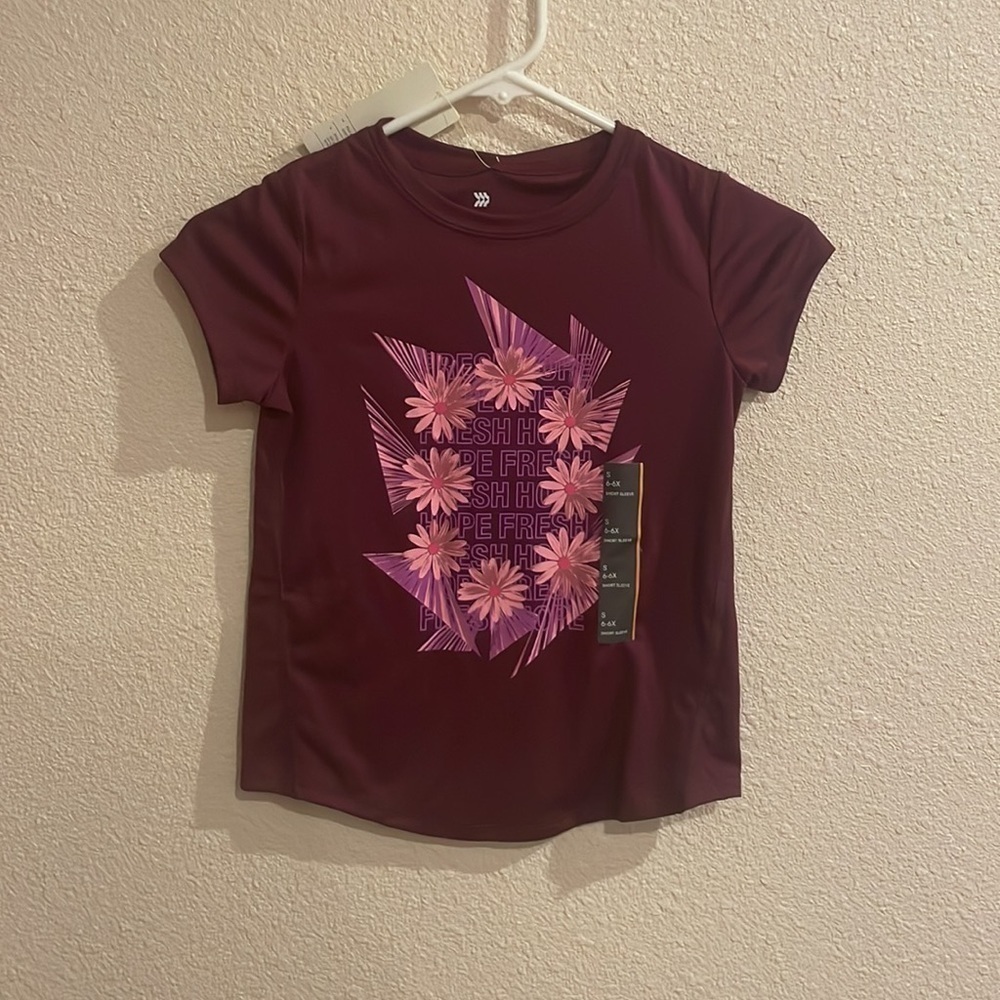 NWT GIRLS SIZE S 6 /6X PURPLE ALL IN MOTION ATHLETIC SHIRT GRAPHIC SHORT SLEEVE - Picture 2 of 9